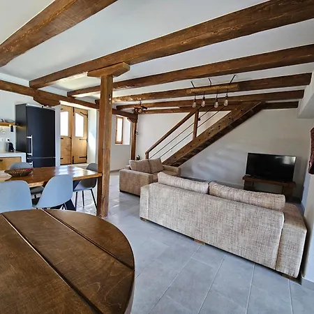 Rouga * Spanokhórion