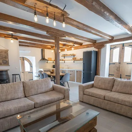 Rouga Vilă Spanokhórion