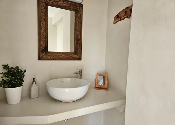 Rouga * Spanokhórion